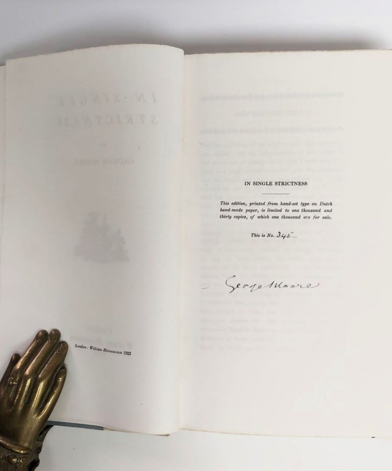 In Single Strictness Moore (1)